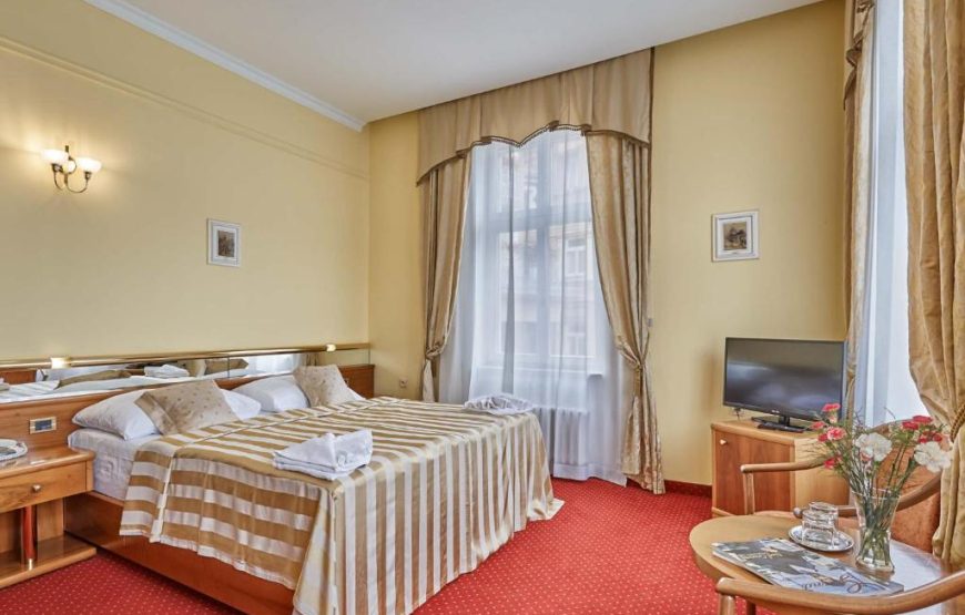 Hotel Sirius