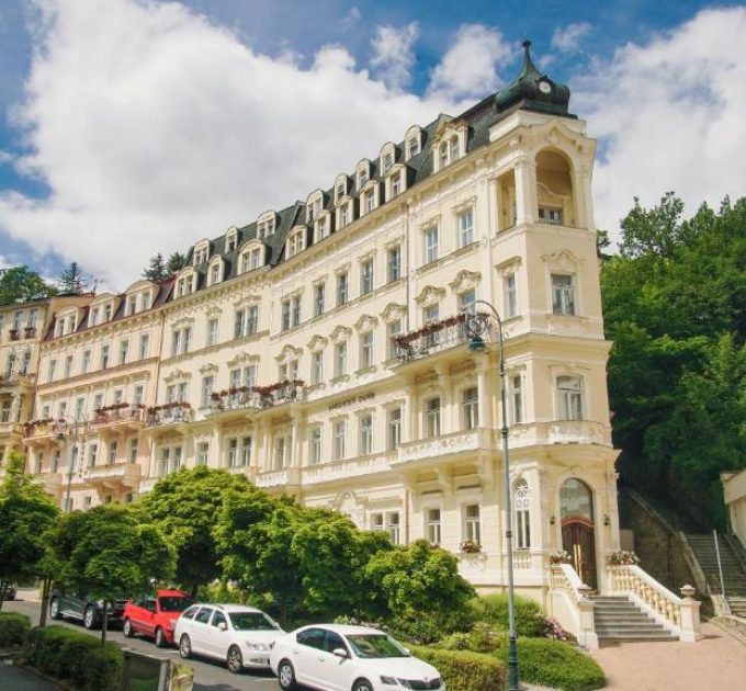 Hotel Anglicky Dvur