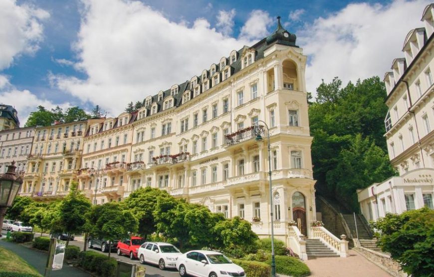 Hotel Anglicky Dvur