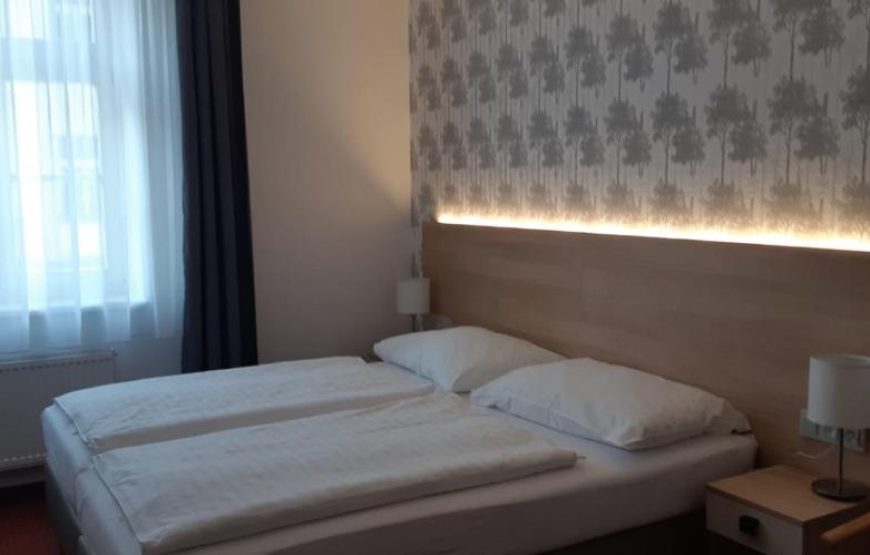 Hotel Flora