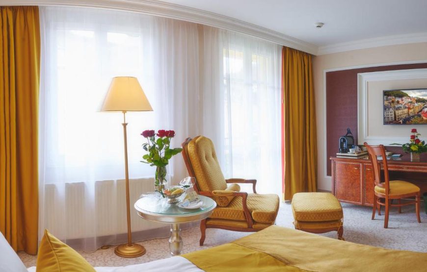 Hotel Carlsbad Plaza