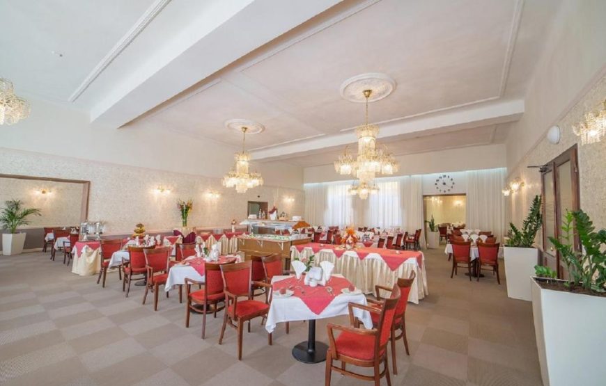 Hotel Savoy