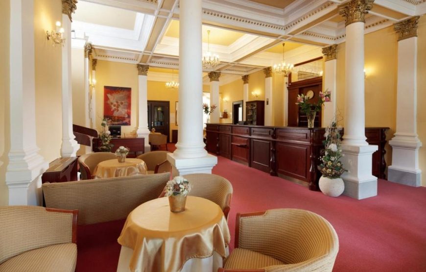 Hotel Savoy