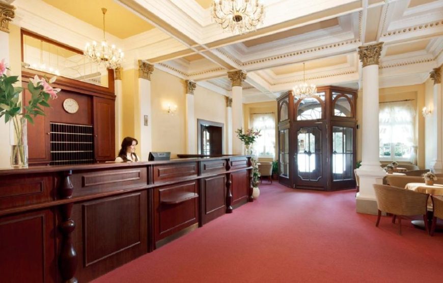Hotel Savoy