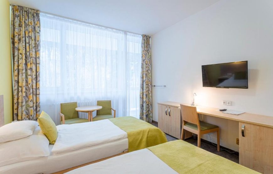 Hotel Behounek