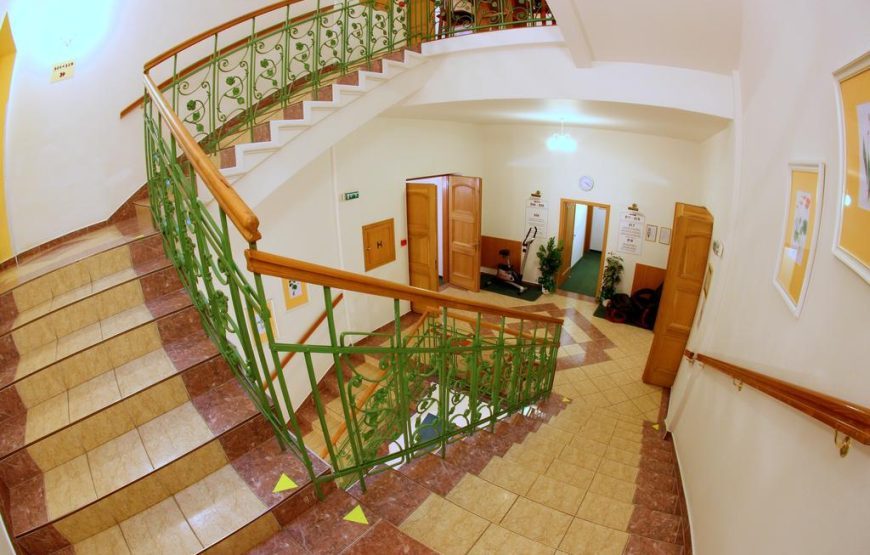 Hotel Flora