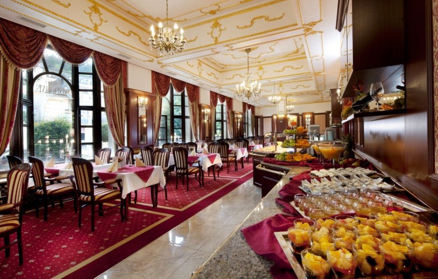 Excelsior Hotel
