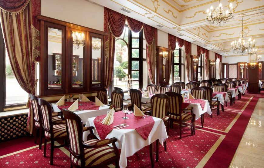 Excelsior Hotel