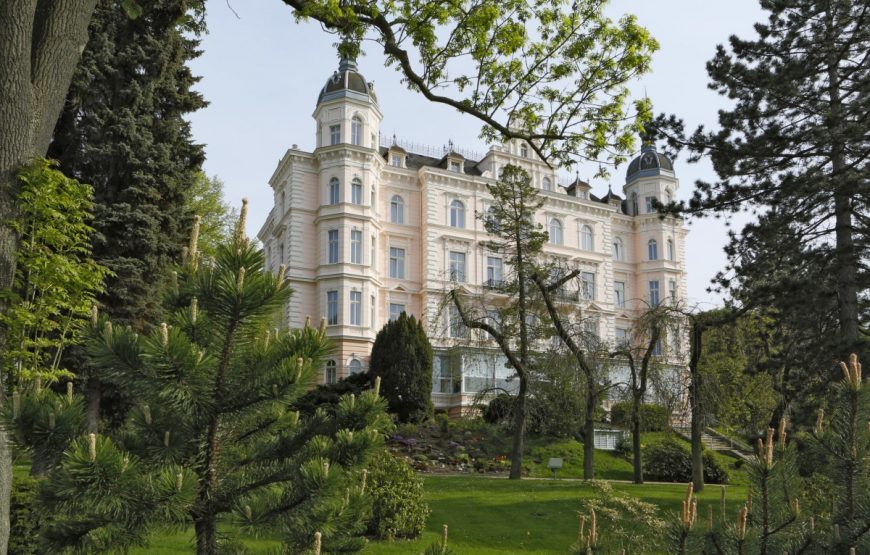 Bristol Palace