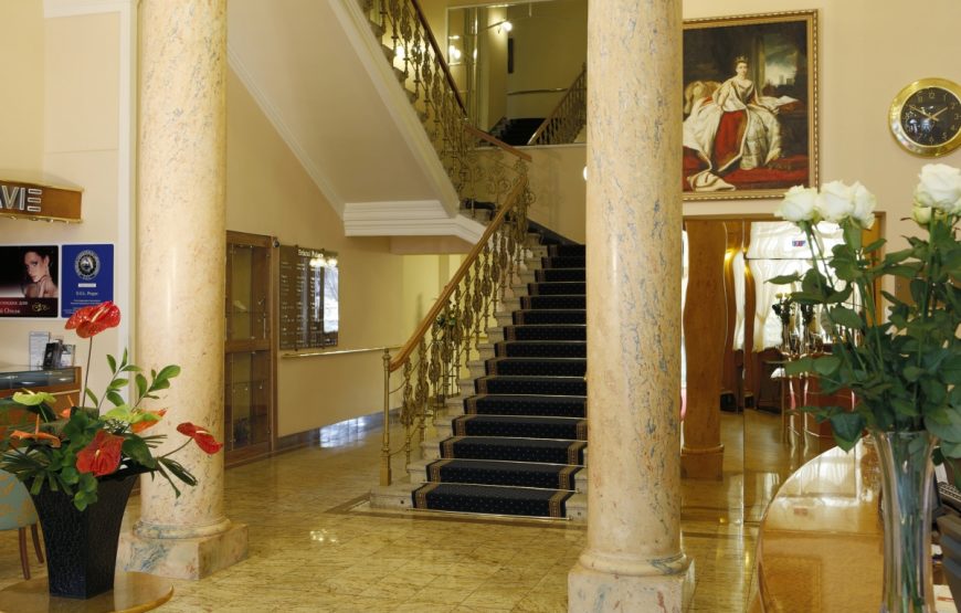Bristol Palace