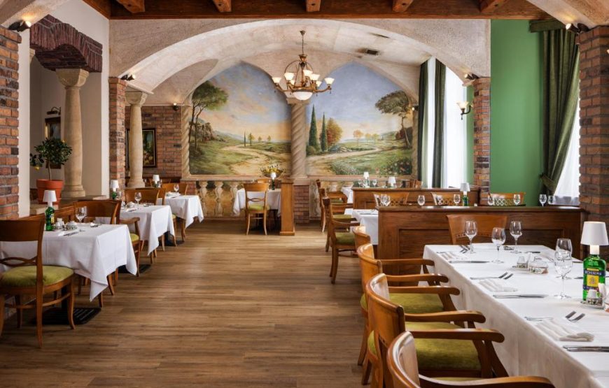Hotel Carlsbad Plaza