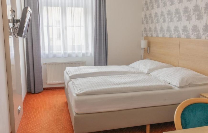Hotel Flora