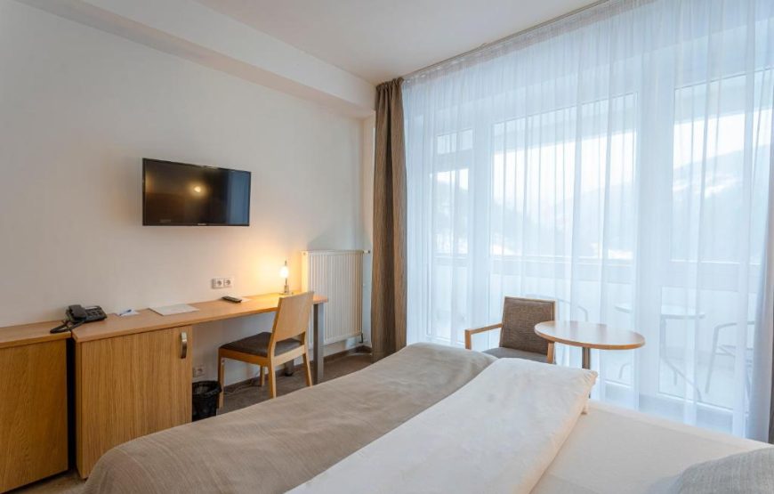 Hotel Behounek