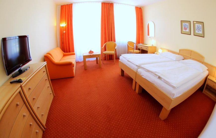 Hotel Flora
