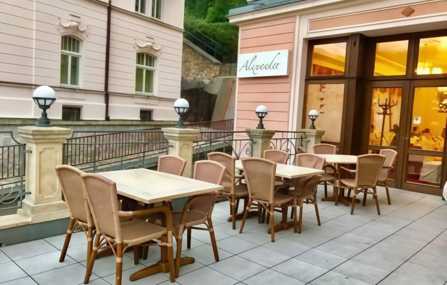 Humboldt Park Hotel-Spa