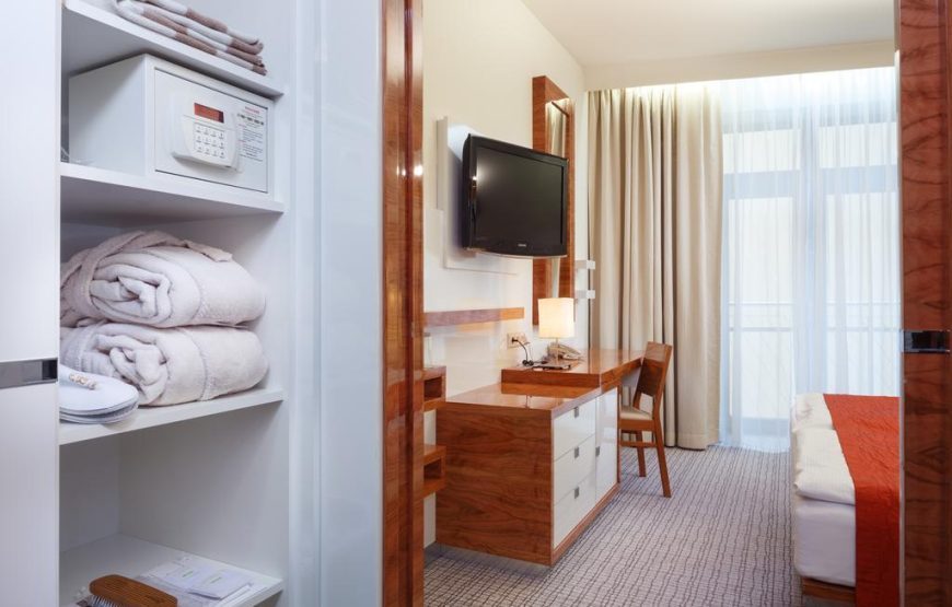 St.Joseph Royal Regent