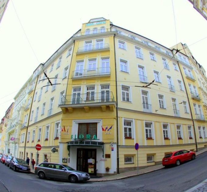 Hotel Flora