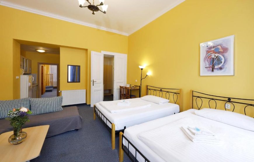 Hotel Boston