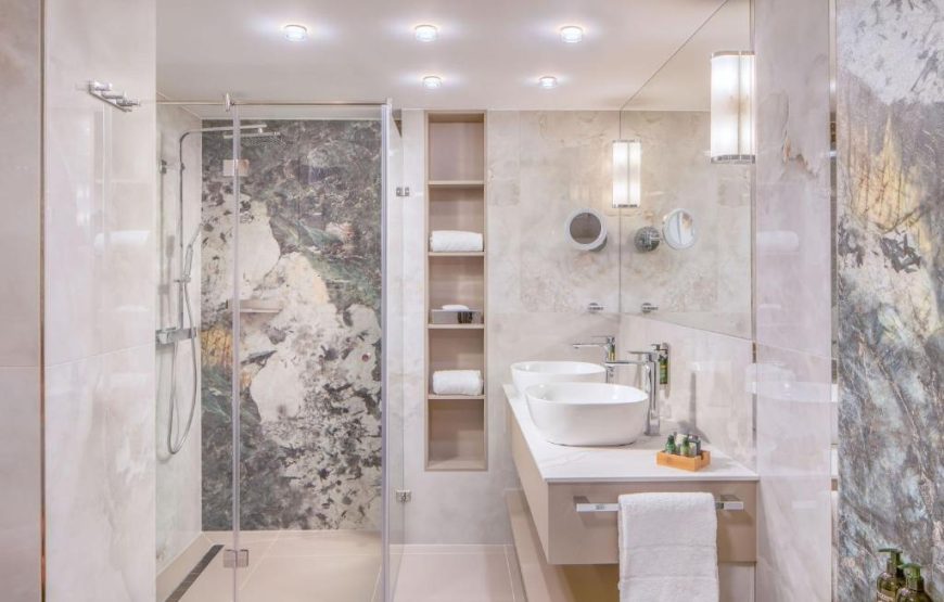 Lotus Therme Hotel