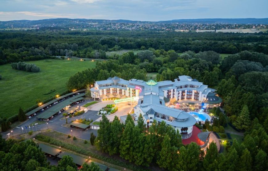 Lotus Therme Hotel