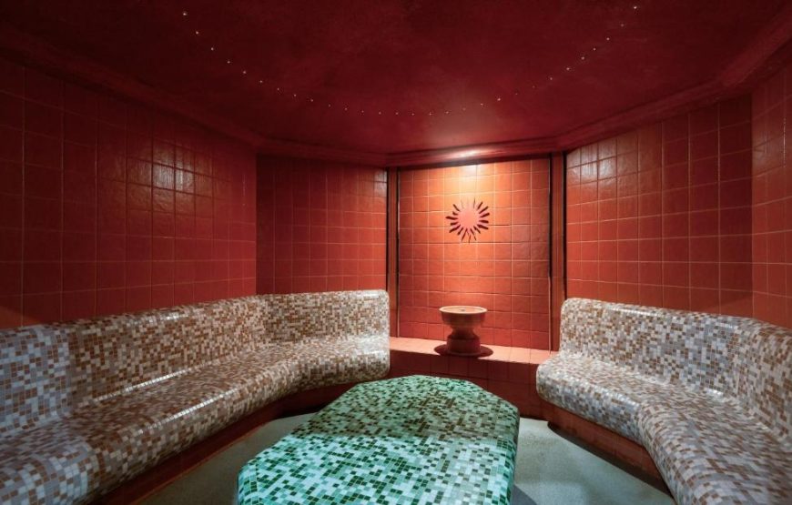 Lotus Therme Hotel
