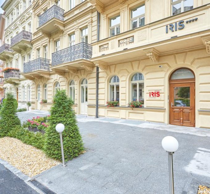IRIS Hotel and SPA
