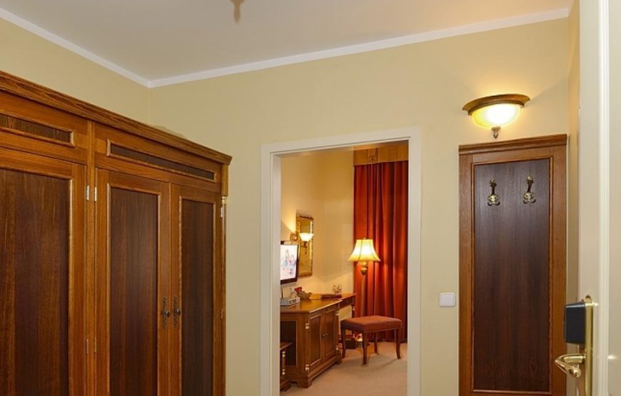 Continental Spa Hotel